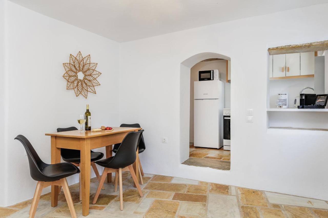 Serenity Village Aperathos ภายนอก รูปภาพ